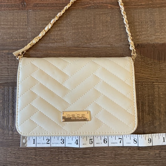 Bebe Sophia quilted crossbody quilted bag with gold detail - Picture 12 of 14